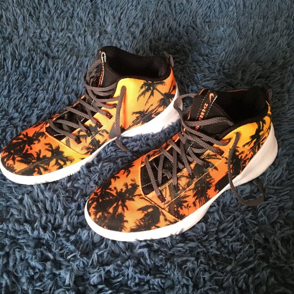 nike hyperdunk - Picture 2 of 7